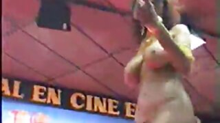 Монтажа и страстен секс со девојката бринета